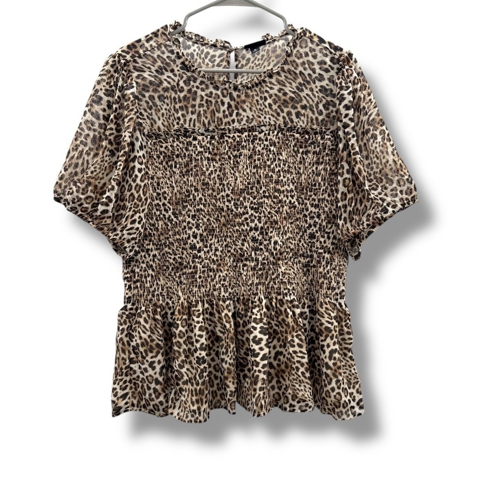 Torrid Smocked Leopard Blouse Women's 2X‎ Short Sleeve Ruffle Hem Casual